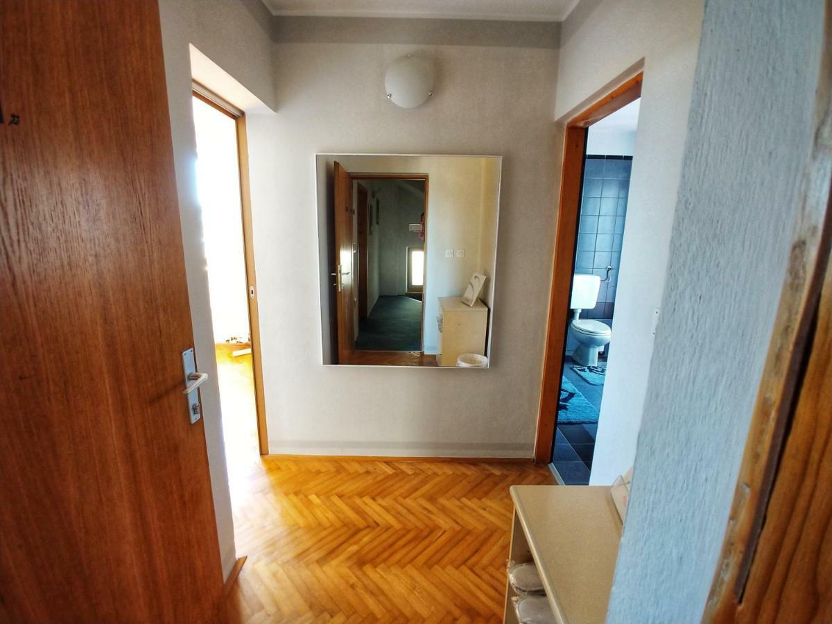 Room Bm Pola Esterno foto