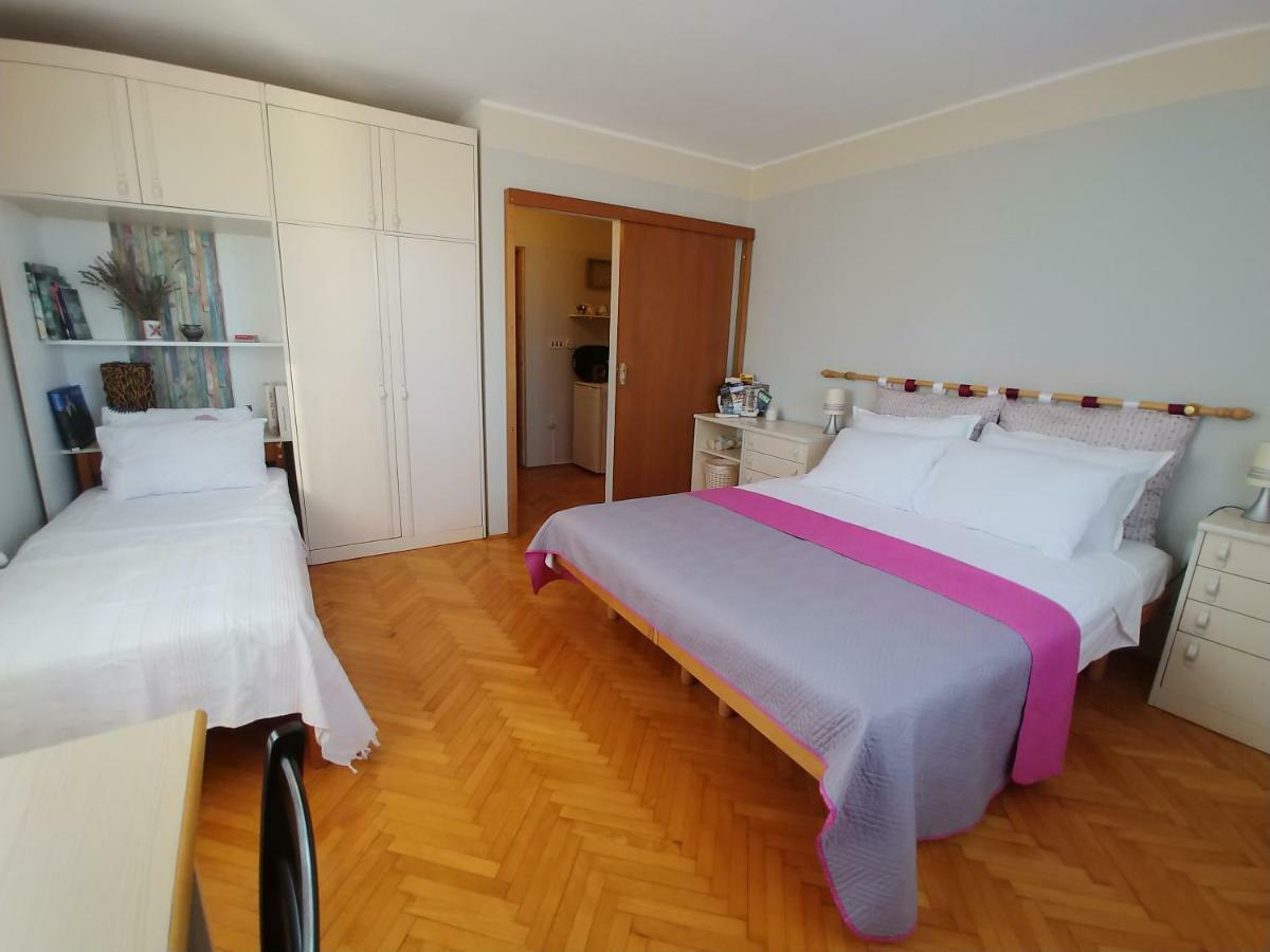 Room Bm Pola Esterno foto